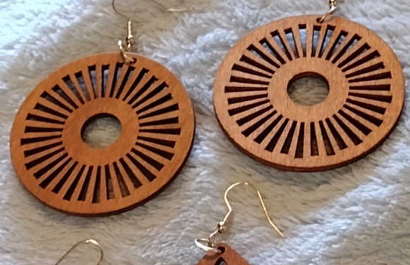 NIB 2 XL Pair Wood Earrings, Very Lightweight, Round & Teardrop Dangle - Picture 2 of 9